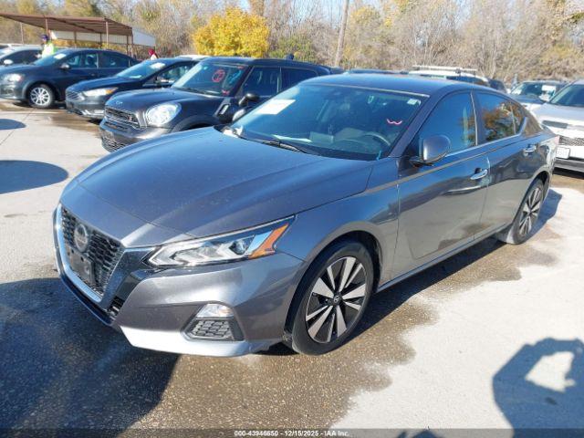 Nissan Altima Sv Fwd Image 11