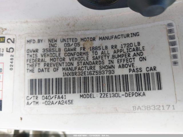 Toyota Corolla Ce Image 12