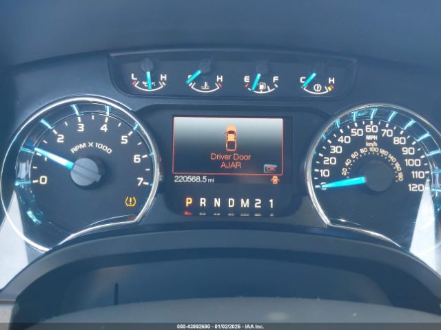 Ford F-150 Xlt Image 16