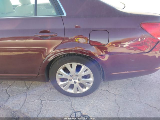 Toyota Avalon Xls Image 9