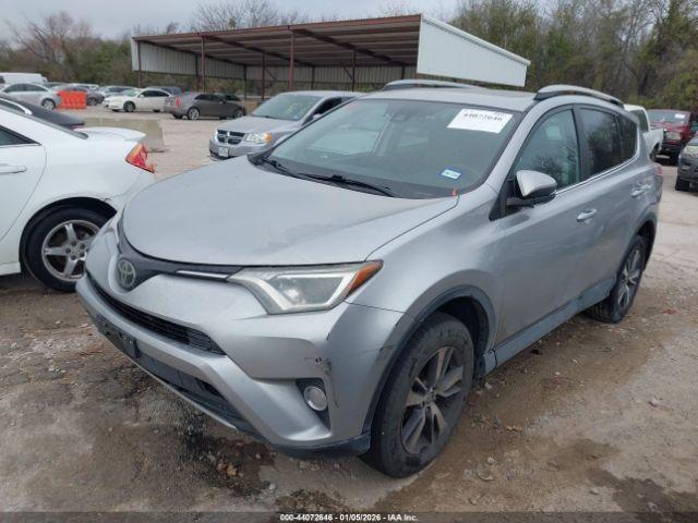 Toyota RAV4 Xle Image 5