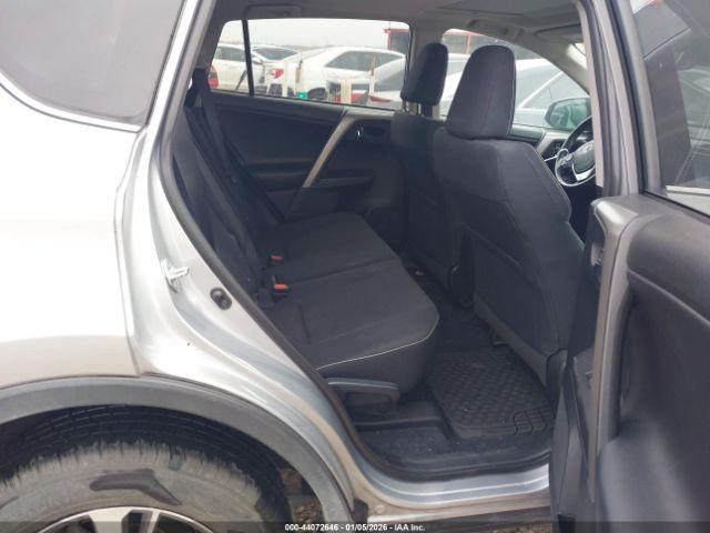Toyota RAV4 Xle Image 14