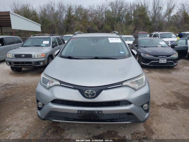Toyota RAV4 Xle Image 11