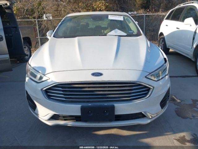 Ford Fusion Sel Image 2