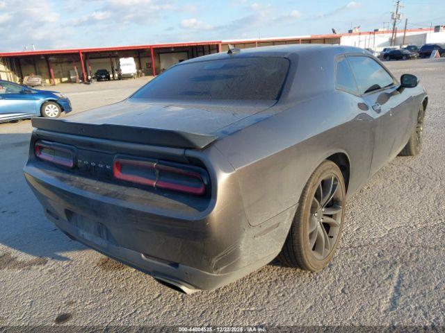 Dodge Challenger Sxt Plus Image 15