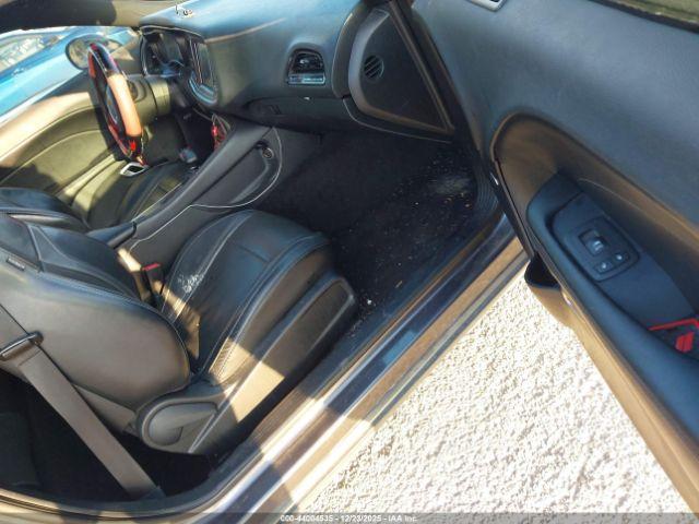 Dodge Challenger Sxt Plus Image 9