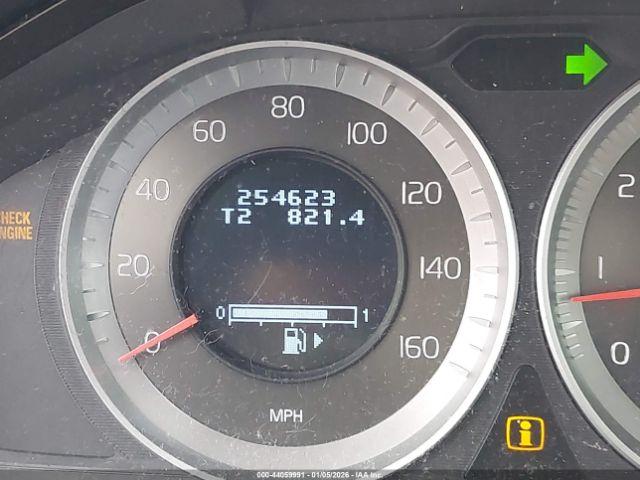 Volvo S60 T5 Image 10