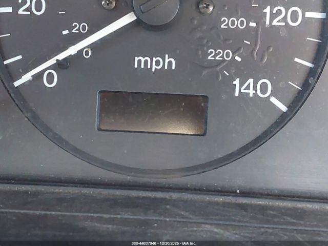 Mazda Protege Image 12