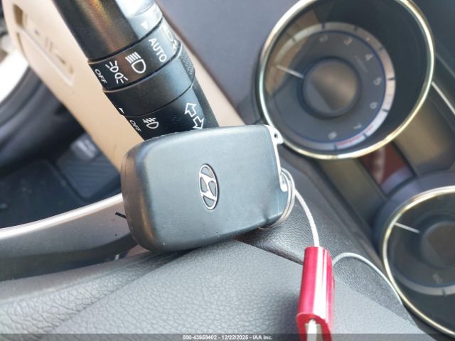 Hyundai SONATA Limited 2.0t Image 8