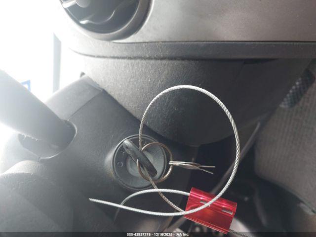 Saturn Ion 3 Image 12