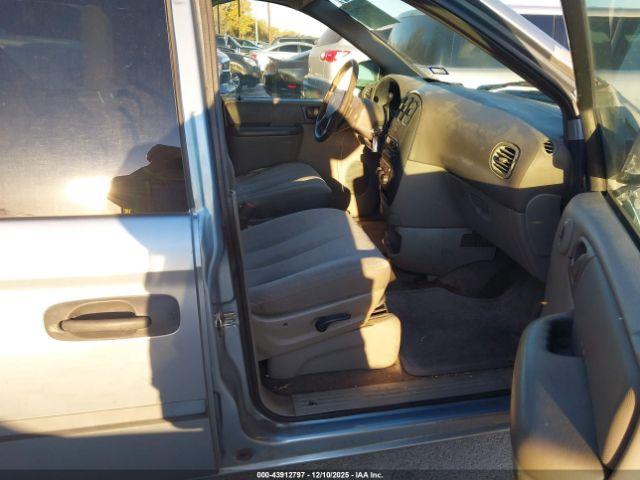 Dodge Caravan Se Image 12