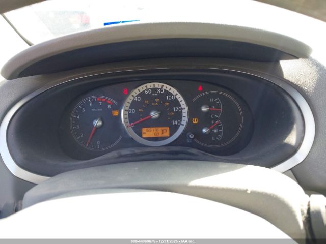 Nissan Quest 3.5 Image 2