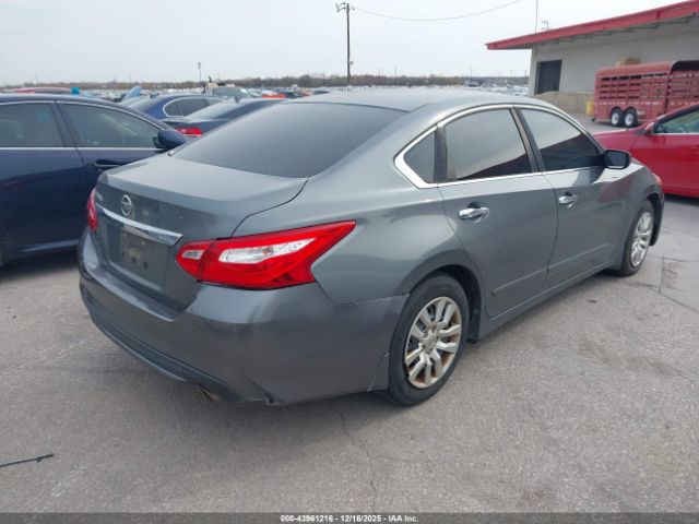 Nissan Altima 2.5 S Image 12