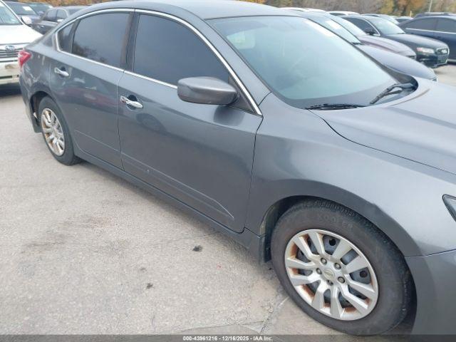 Nissan Altima 2.5 S Image 13
