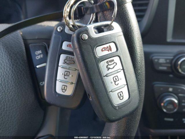 Kia Optima Ex Image 11