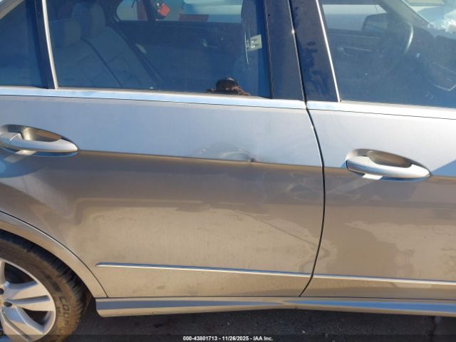 Mercedes-Benz E-Class Image 12