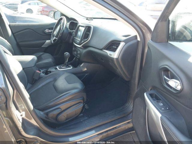 Jeep Cherokee Latitude Plus Fwd Image 8