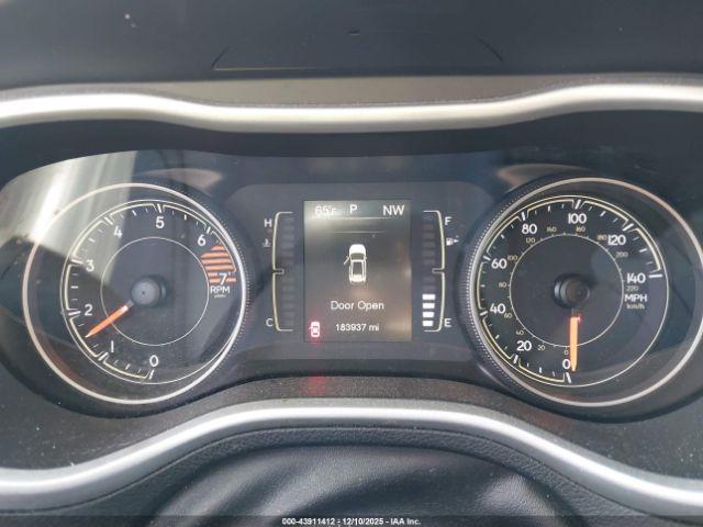 Jeep Cherokee Latitude Plus Fwd Image 12