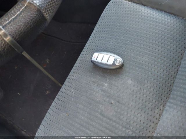 Nissan Altima Image 8