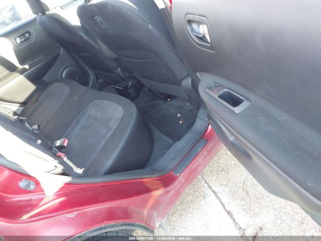 Nissan Rogue S Image 10