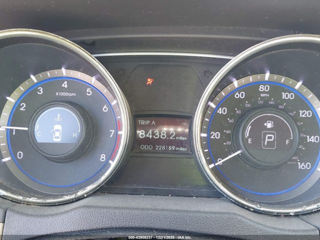 Hyundai SONATA Gls Image 7