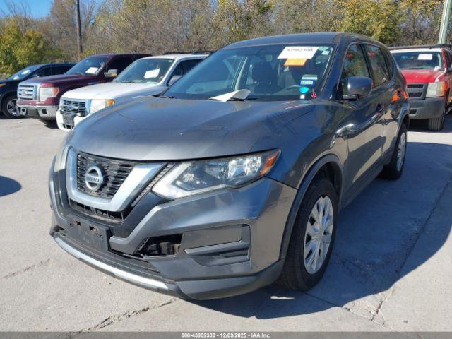 Nissan Rogue S Image 5