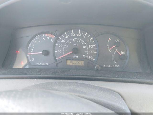 Toyota Corolla Ce Image 8