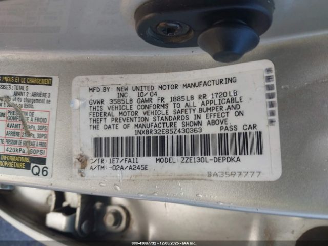 Toyota Corolla Ce Image 9