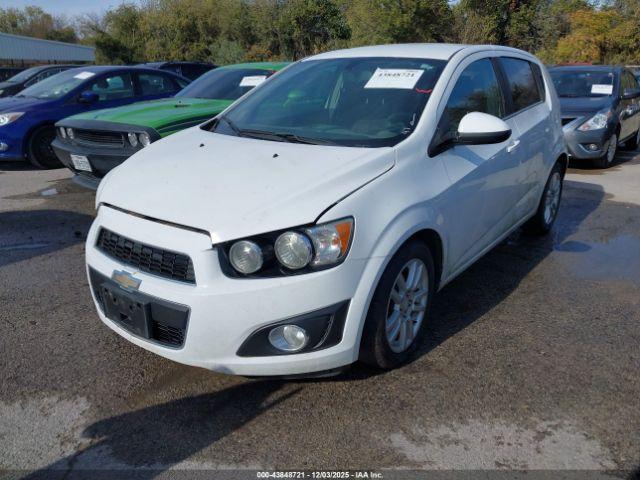 Chevrolet Sonic Lt Auto Image 6