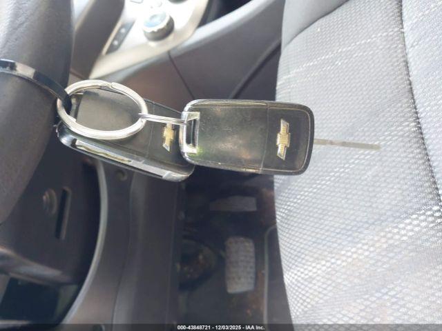 Chevrolet Sonic Lt Auto Image 3