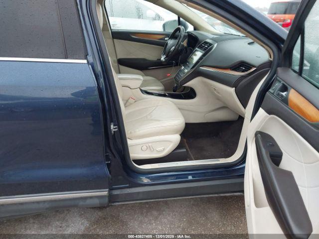 Lincoln MKC Reserve Image 5