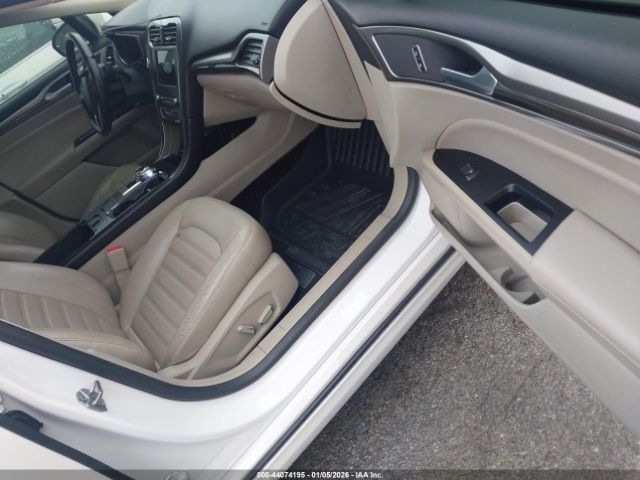 Ford Fusion Se Image 10