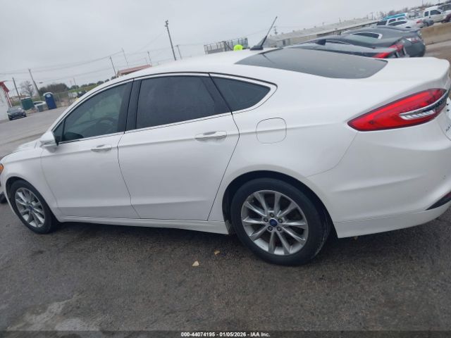 Ford Fusion Se Image 15
