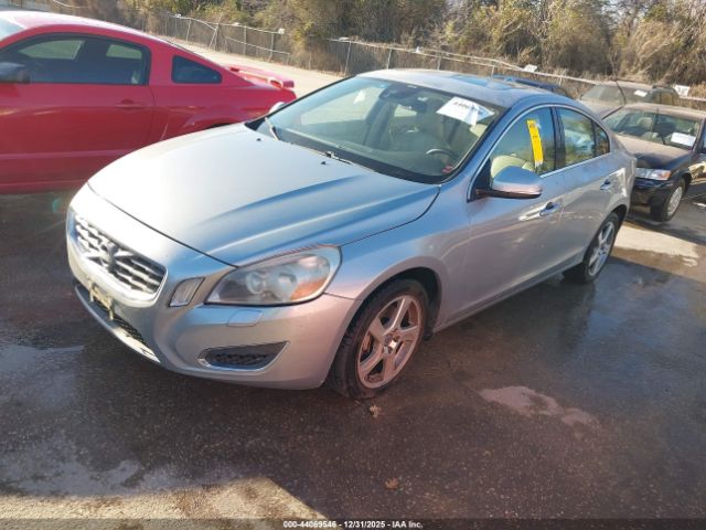 Volvo S60 Image 2
