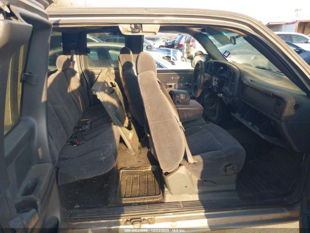 Chevrolet Silverado 1500 Ls Image 2