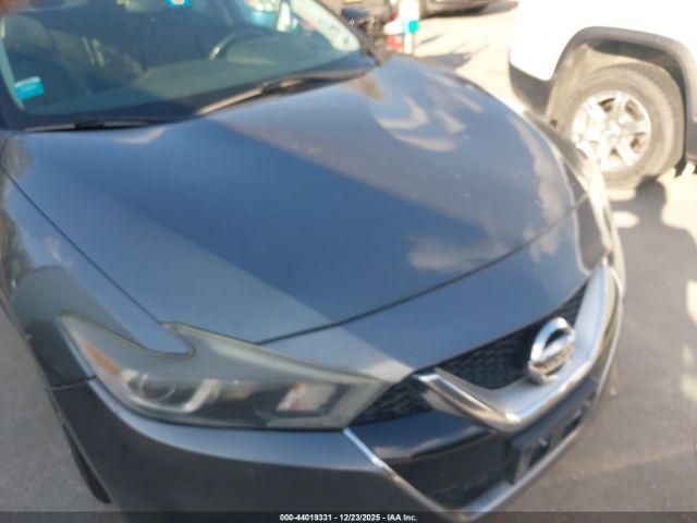 Nissan Maxima 3.5 Sv Image 13