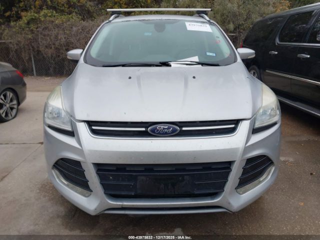 Ford Escape Titanium Image 3