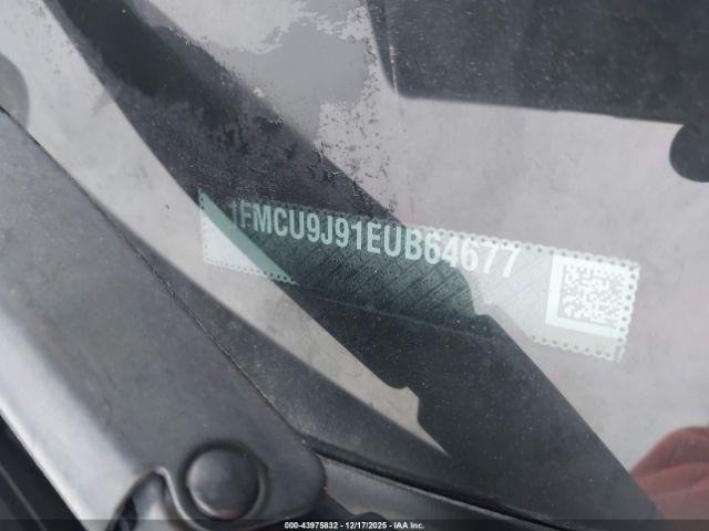 Ford Escape Titanium Image 10