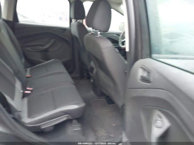Ford Escape S Image 8