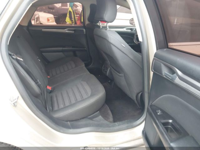 Ford Fusion Se Image 7