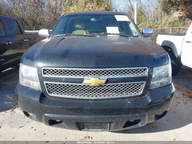 Chevrolet Tahoe Ltz Image 2