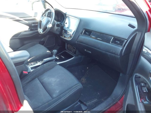 Mitsubishi Outlander Le Image 6