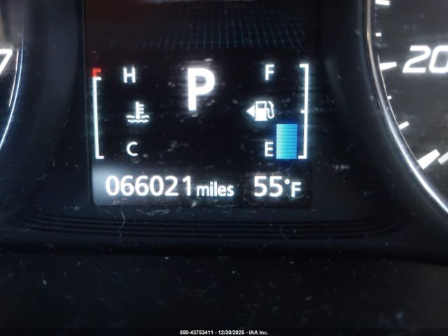 Mitsubishi Outlander Le Image 15