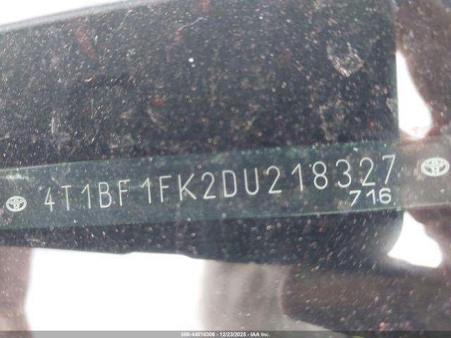 Toyota Camry Le Image 11