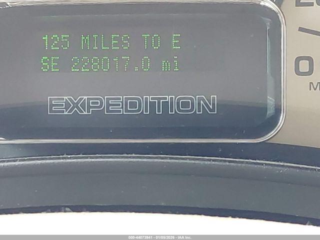 Ford Expedition Xlt Image 16