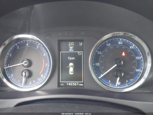 Toyota Corolla Se Image 2