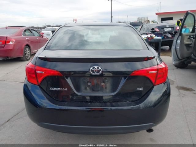 Toyota Corolla Se Image 16