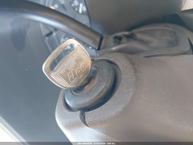 Cadillac Escalade Standard Image 7