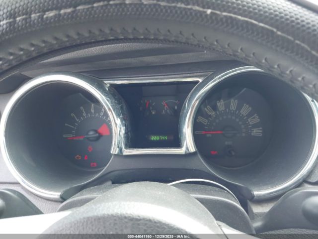 Ford Mustang Image 10