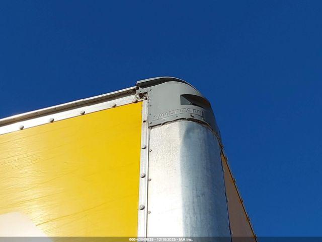 International Durastar 4300 Image 17